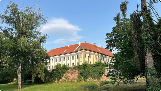 Perivoj Zrinskih - pogled na Stari grad