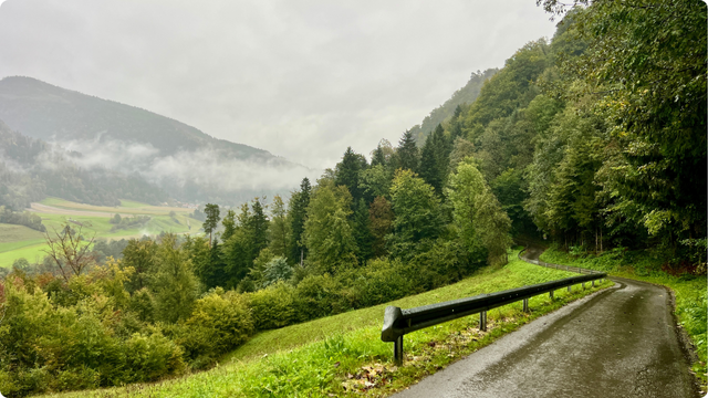 Drava Bike negdje na cesti iznad Drave