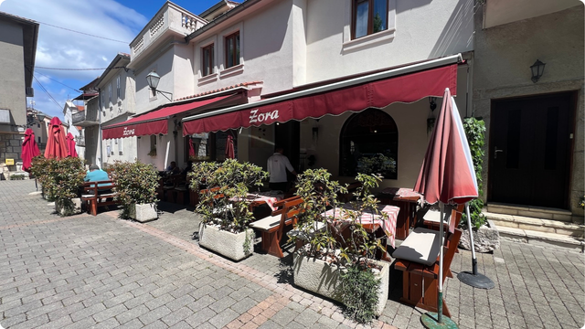 Konoba Zora - pogled na terasu